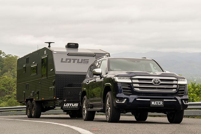 Discover an off-road legend: the Toyota LandCruiser Sahara